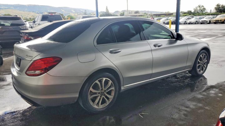 Mercedes-Benz C  2018