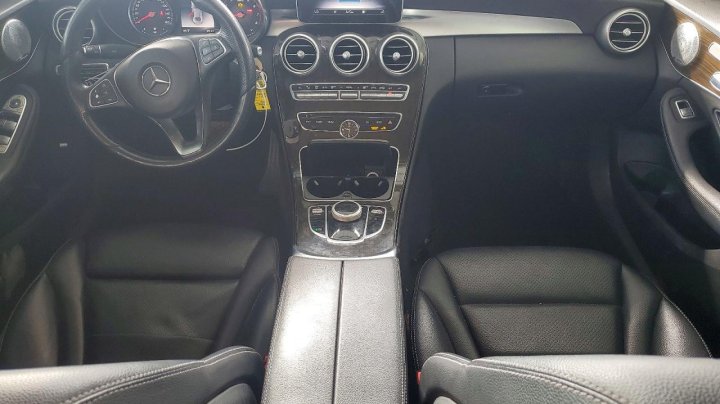 Mercedes-Benz C  2018