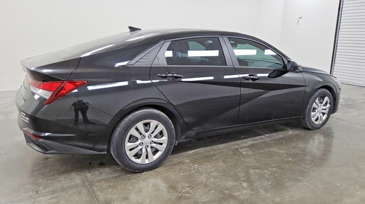 Hyundai Elantra  2023