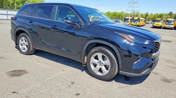 Toyota Highlander  2025