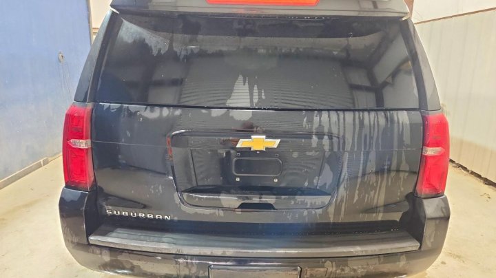 Chevrolet Suburban  2015