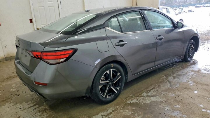 Nissan Sentra  2025