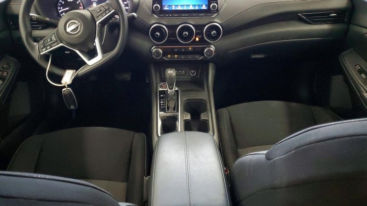 Nissan Sentra  2025