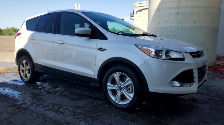 Ford Escape  2015