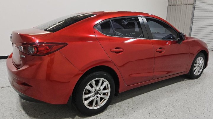 Mazda 3  2016