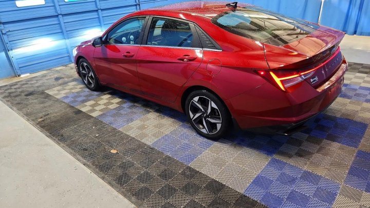 Hyundai Elantra  2023