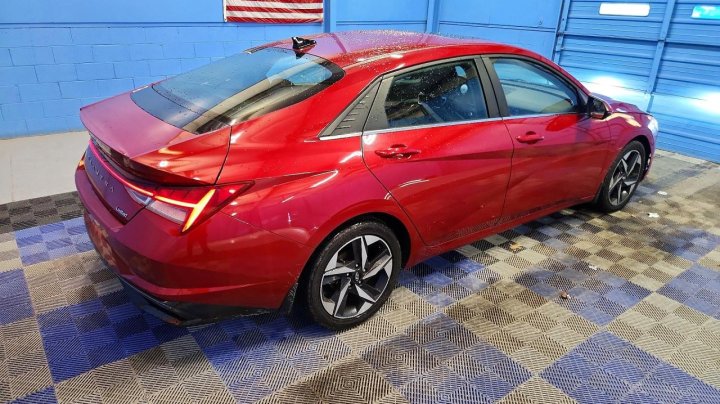 Hyundai Elantra  2023
