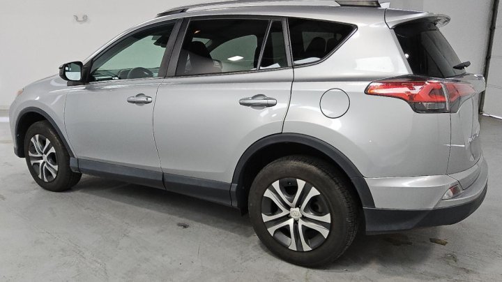 Toyota RAV4  2018