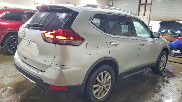 Nissan ROGUE  2018