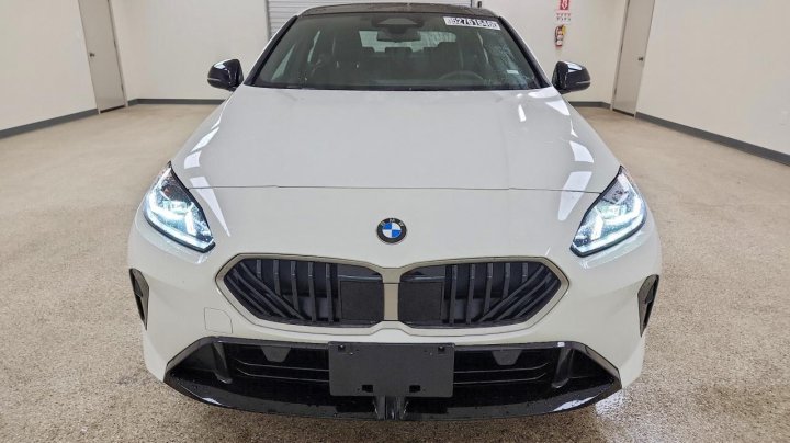 BMW 228  2026