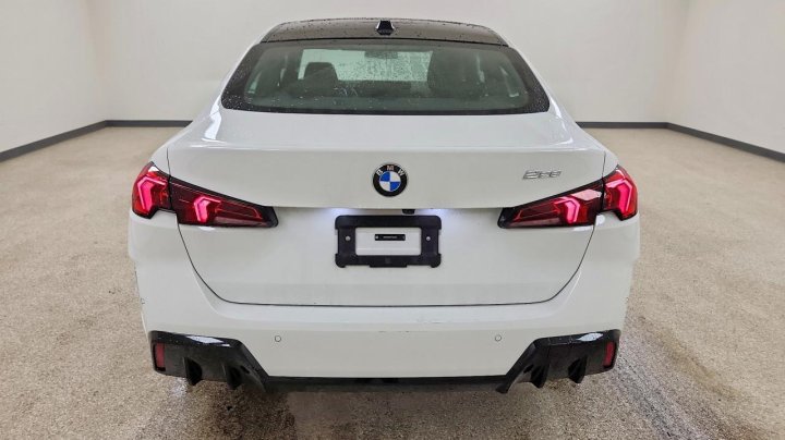 BMW 228  2026
