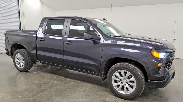 Chevrolet Silverado  2023