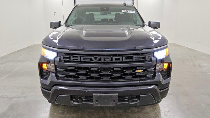 Chevrolet Silverado  2023