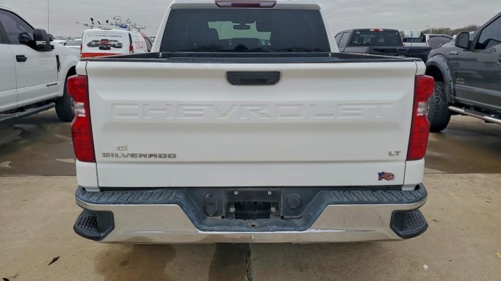 Chevrolet Silverado  2020