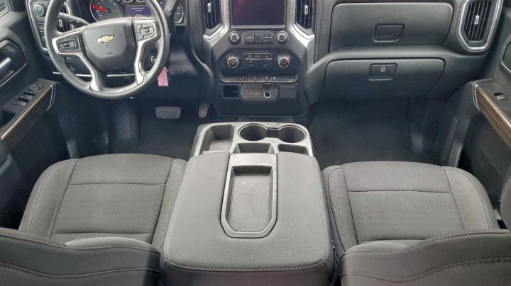Chevrolet Silverado  2020