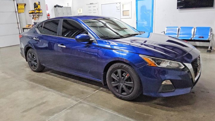 Nissan Altima  2020