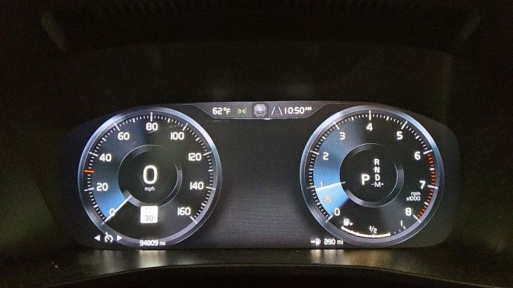 Volvo XC40  2021