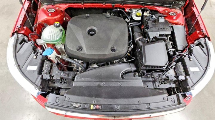 Volvo XC40  2021