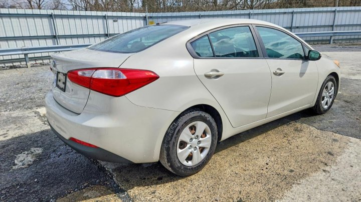KIA FORTE  2015
