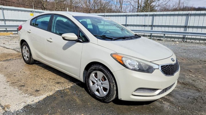 KIA FORTE  2015