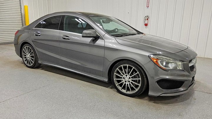 Mercedes-Benz CLA  2016