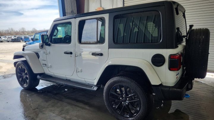 JEEP WRANGLER  2023
