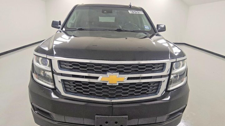 Chevrolet Suburban  2016