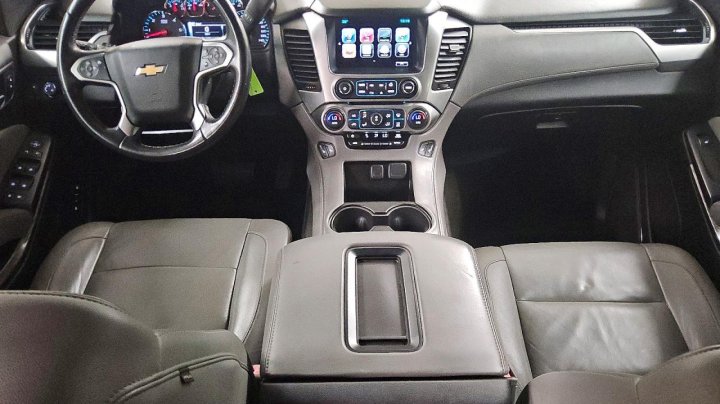 Chevrolet Suburban  2016