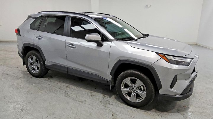 Toyota RAV4  2025