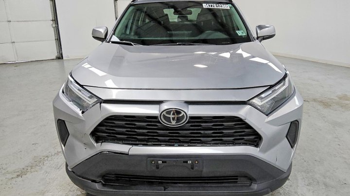 Toyota RAV4  2025