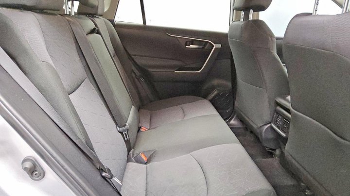 Toyota RAV4  2025