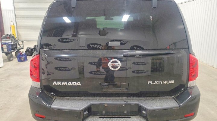 Nissan ARMADA  2015