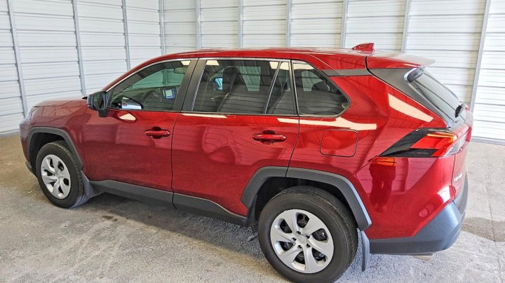 Toyota RAV4  2024