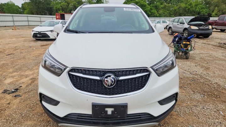 Buick Encore  2021