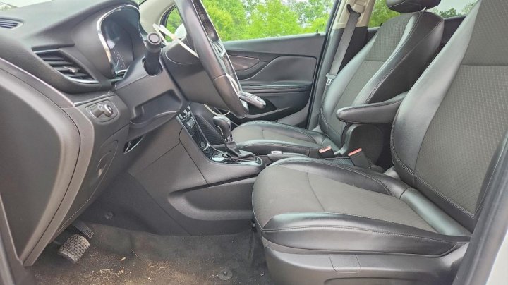 Buick Encore  2021