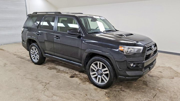 Toyota 4runner  2024