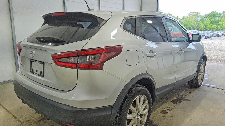 Nissan ROGUE  2021
