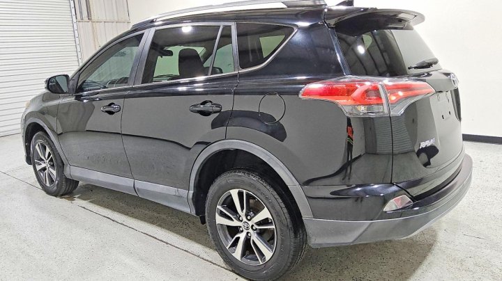 Toyota RAV4  2017