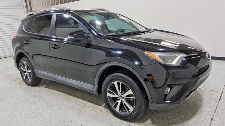 Toyota RAV4  2017