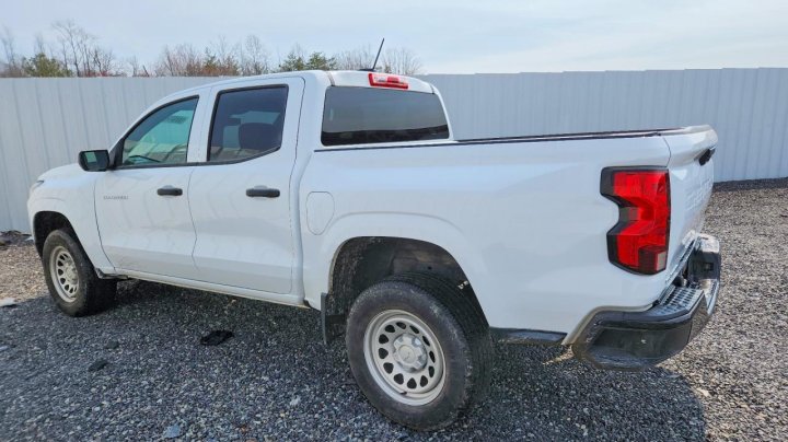 CHEV COLORADO  2023
