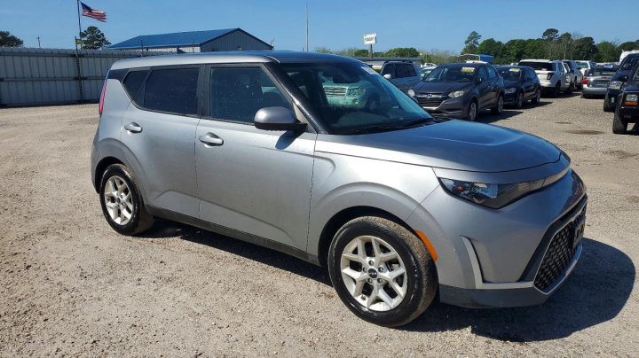 KIA Soul  2024