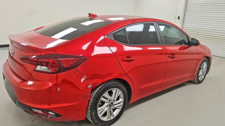 Hyundai Elantra  2020
