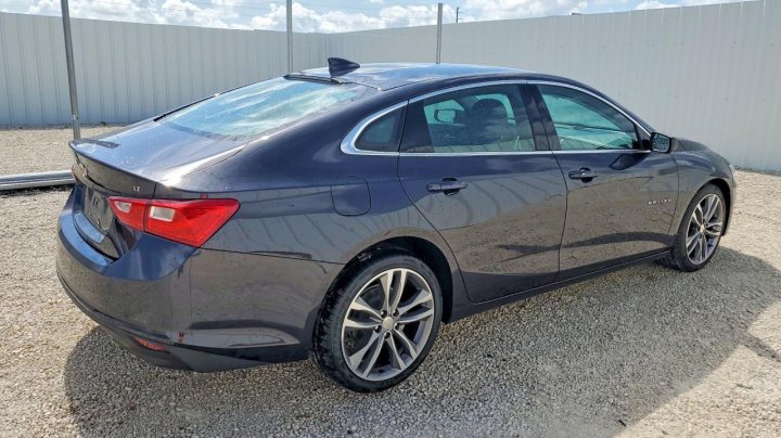 Chevrolet Malibu  2023