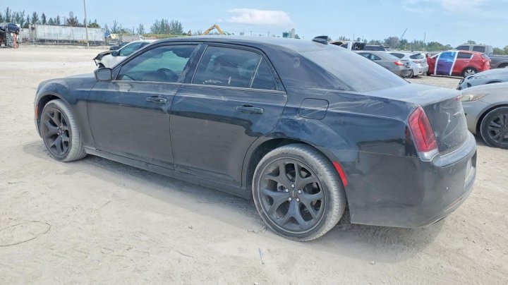 CHRYSLER 300  2023