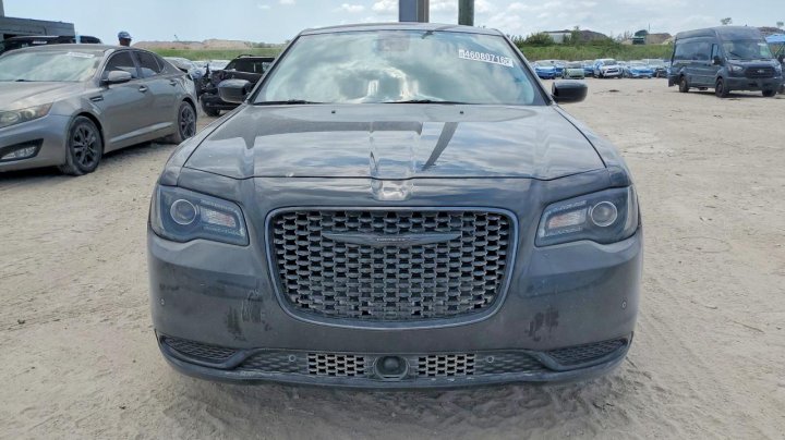 CHRYSLER 300  2023