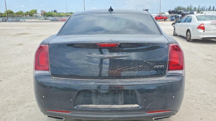 CHRYSLER 300  2023