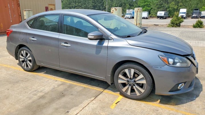 Nissan Sentra  2017