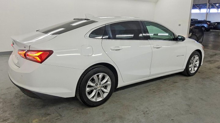 Chevrolet Malibu  2022