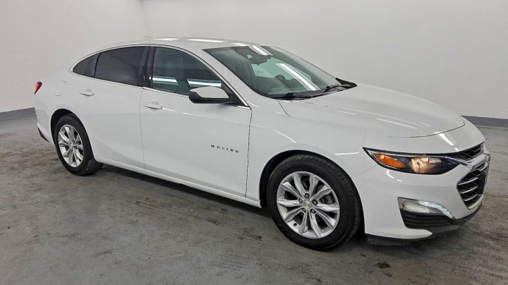 Chevrolet Malibu  2022