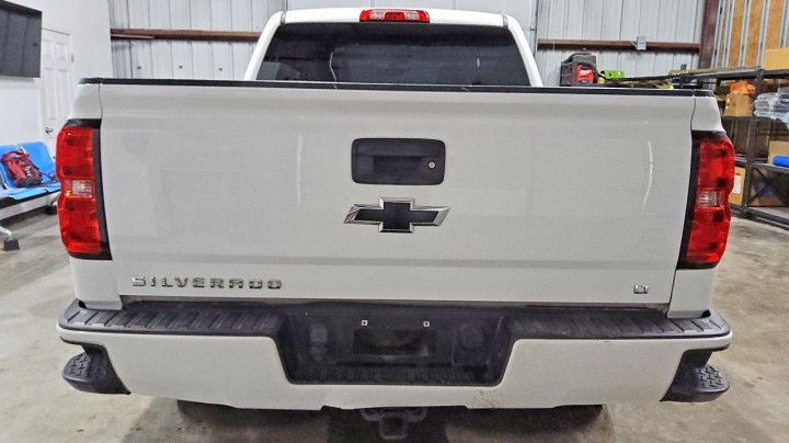 Chevrolet Silverado  2017